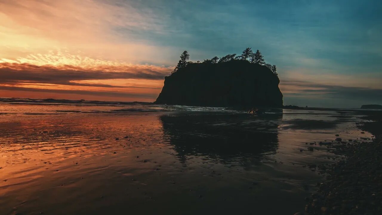 paisagens e sons de ondas e mar no crepúsculo para meditar