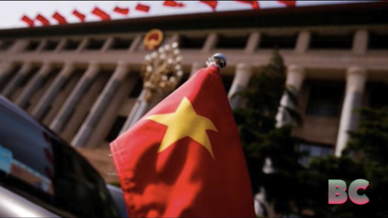 China offers closer military cooperation with Vietnam