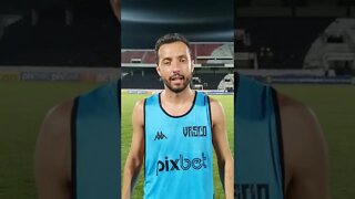 Nenê mandando um recado pra torcida vascaína após a vitória sobre o Náutico no Arruda