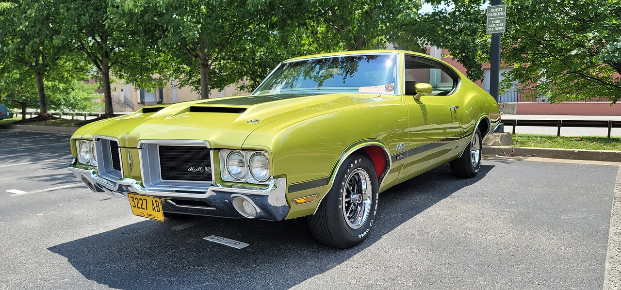 1971 Olds 442 W30 Burnout!