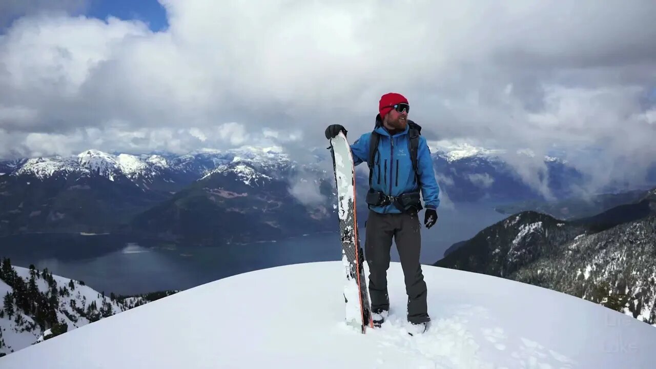 Deeks Peak: Splitboarding Solo Above Howe Sound