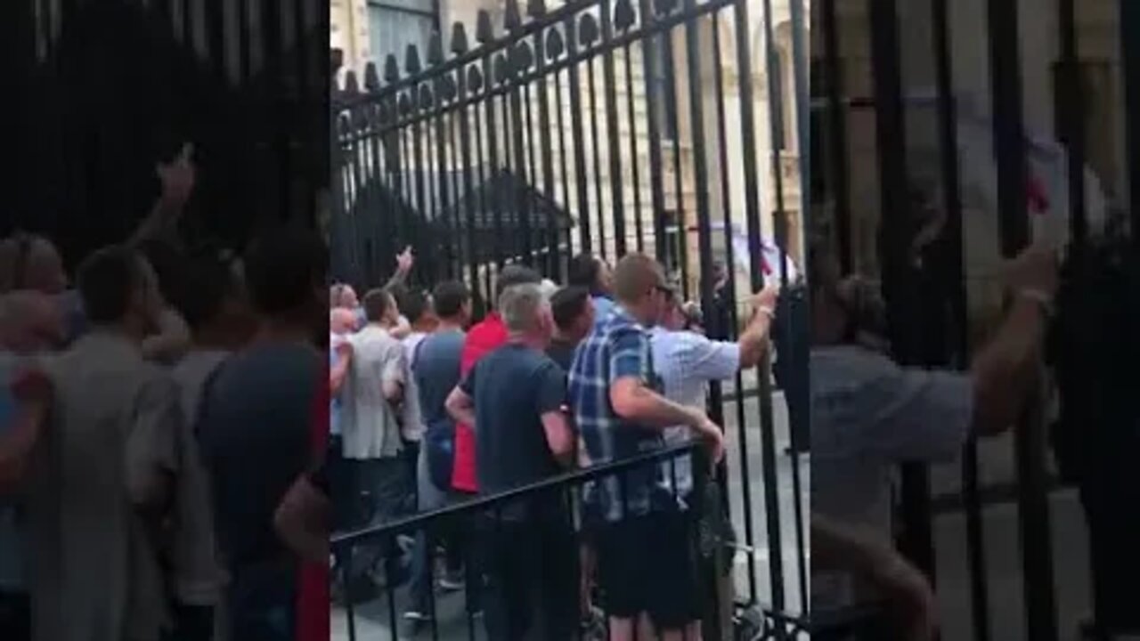 UK Patriots Protest Tommy Robinson's Arrest on Downing St (5-26-2018)