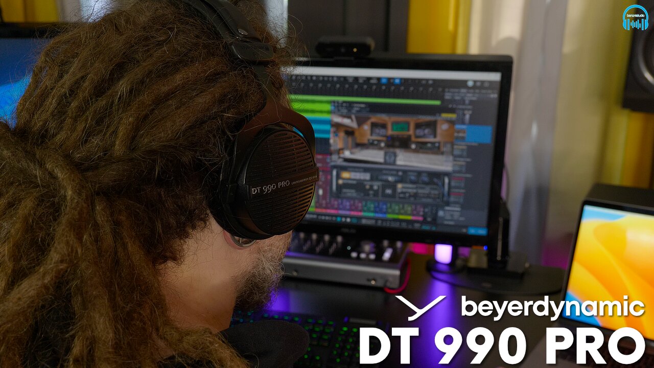 THE LEGENDARY Beyerdynamic DT 990 PRO Headphones 🎧 REVIEWED