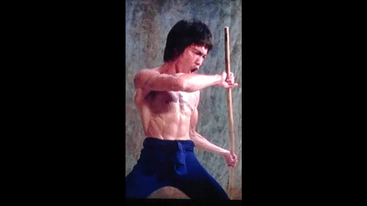 Cross kick Studio Films Bruce Lee picture long staff Enter the Dragon