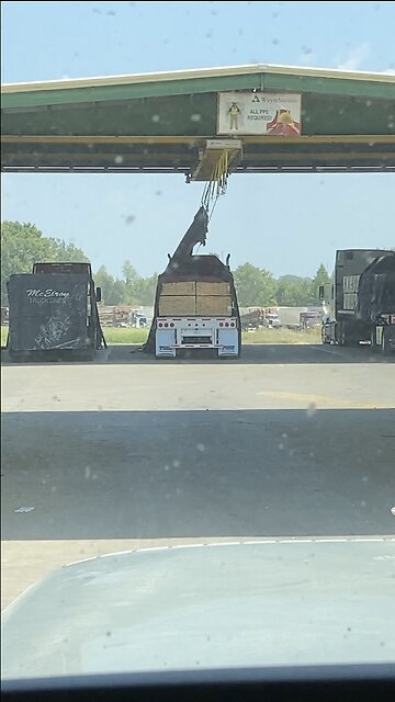 Tarp Machine for FlatBeds, didn’t have this luxury when I started truckin…