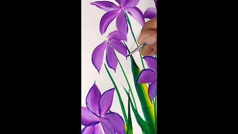 Using round brush to paint this flowers