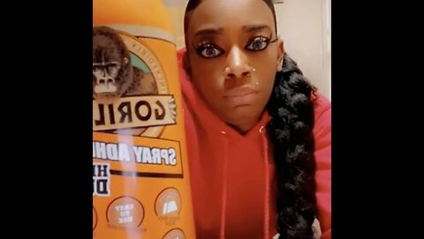 Put Glue In Your hair?? Uh Huh! Plastic Surgeon Offers To Help Woman Who Used Gorilla Glue On Hair