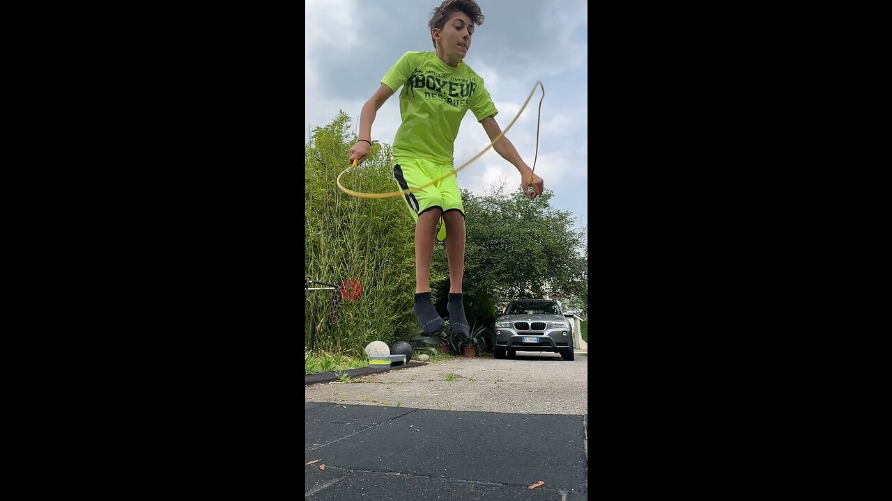 #jumping #jumpropeworkout #jumpman #rumble #viral #trending