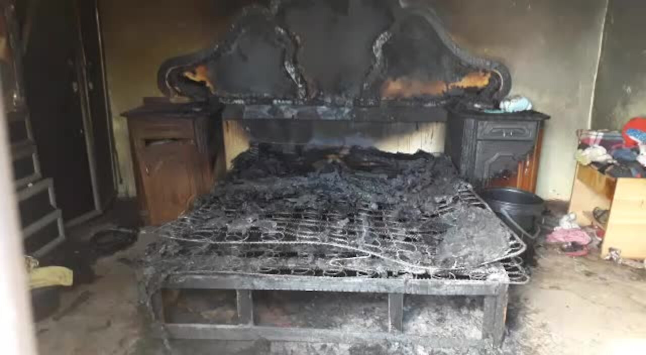 SOUTH AFRICA - Durban - 4 children burnt to death (Video) (WqP)