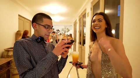 N3on comes out as gay in order to get a girls number. 😭🏳️‍🌈