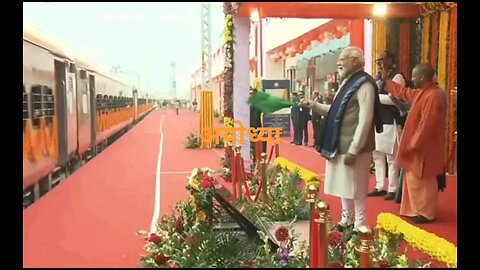 पीएम मोदी अयोध्या धाम रेलवे स्टेशन का किया उद्घाट