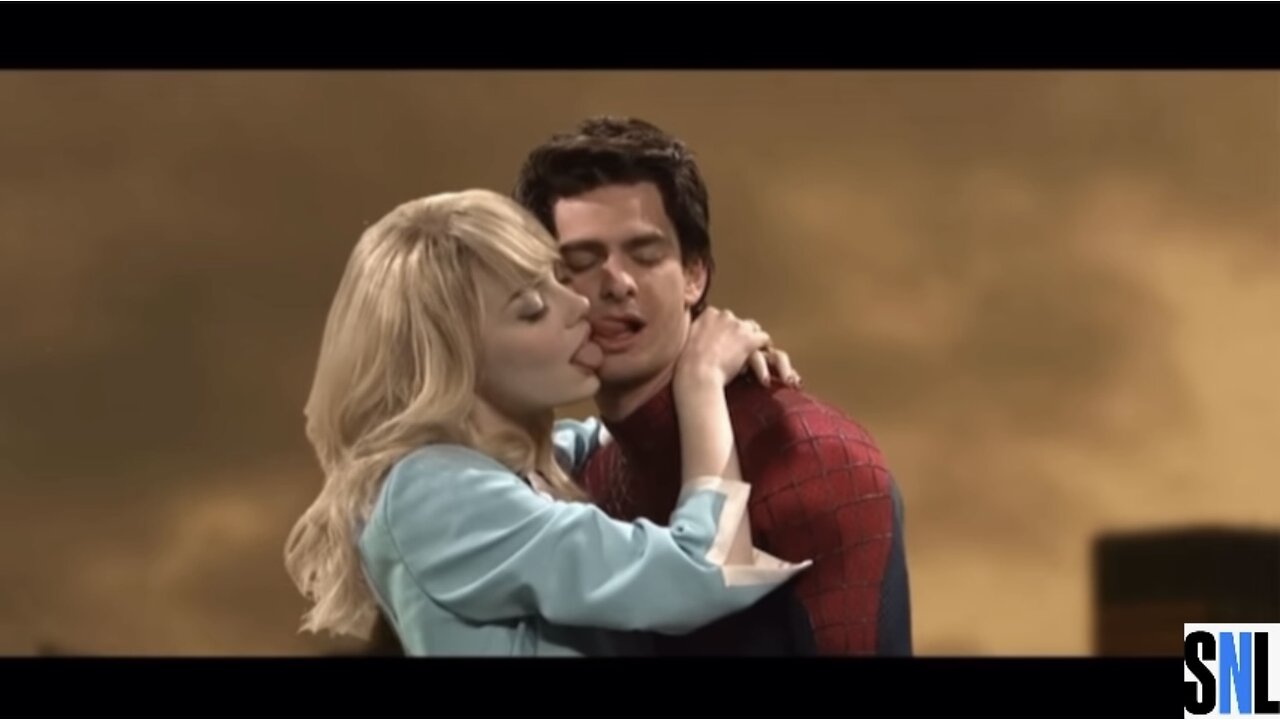 Spider-Man Kiss (Aired 2014)