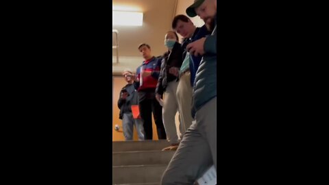 Long lines, cramped conditions reported at Milwaukee polling location, TMJ4 confirms