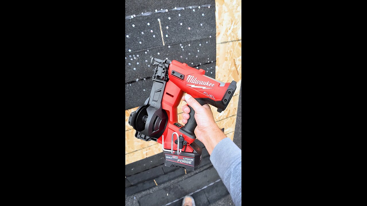 Milwaukee Coil Nailer 6 Nails a Second