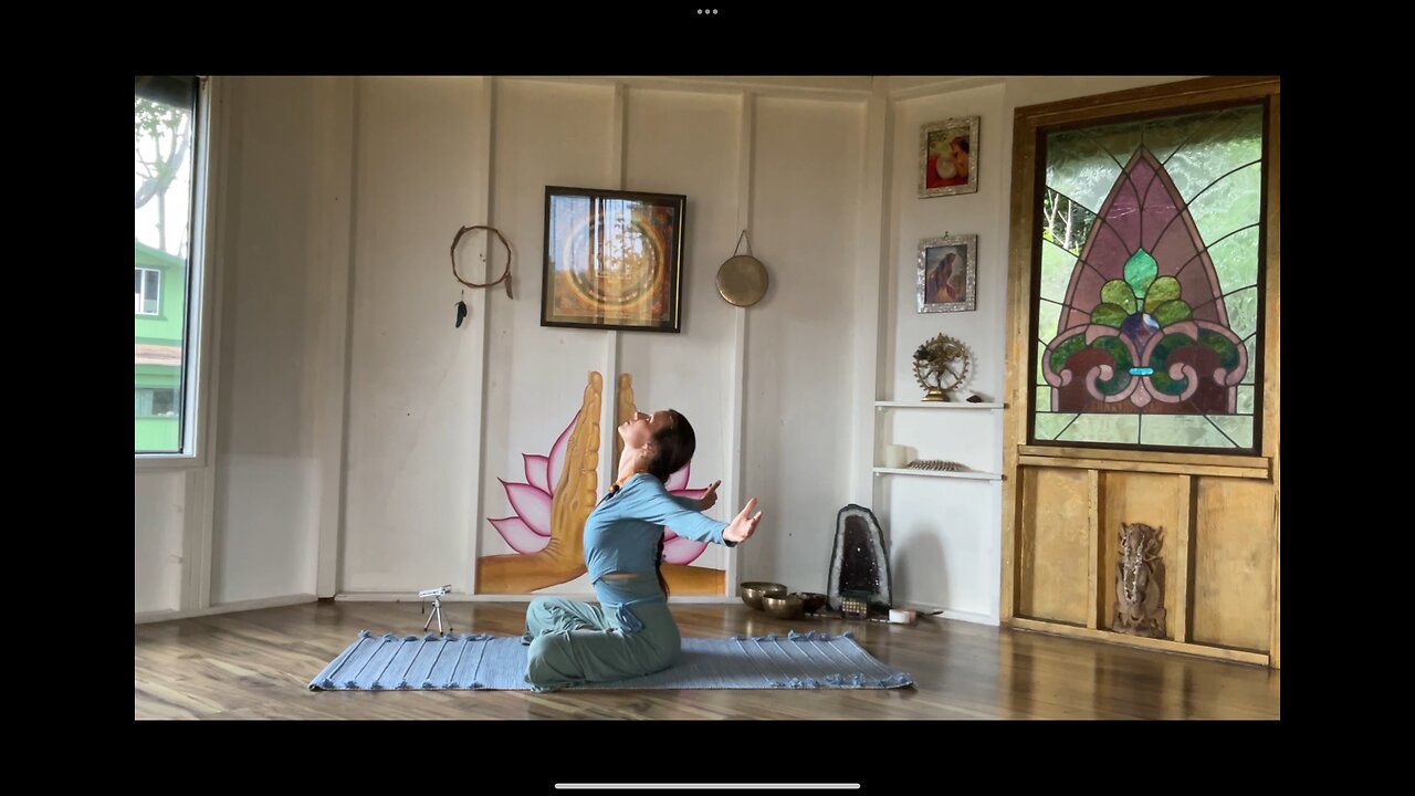 Voice Yoga for Opening Shoulders and Feet - 25min