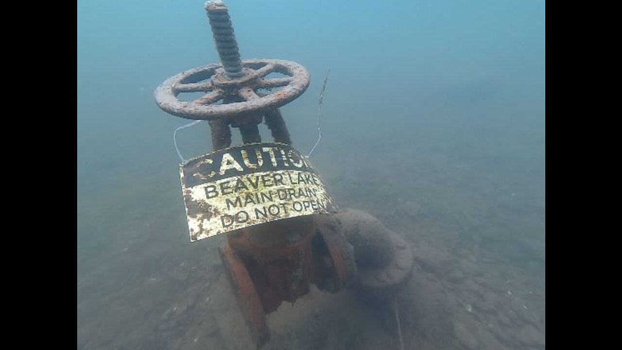 Diving Beaver Lake Arkansas