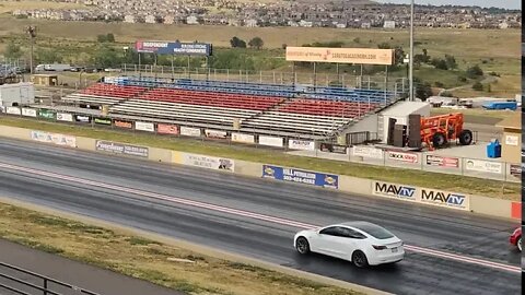 Tesla Model 3 Stealth vs Cadillac CTS-V Bandimere