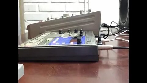 Akai MPC2000 Stepper dubstep korg electribe