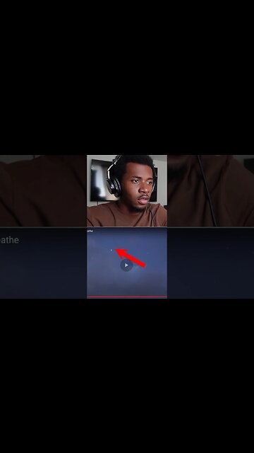 He found a space ship 🛸 !