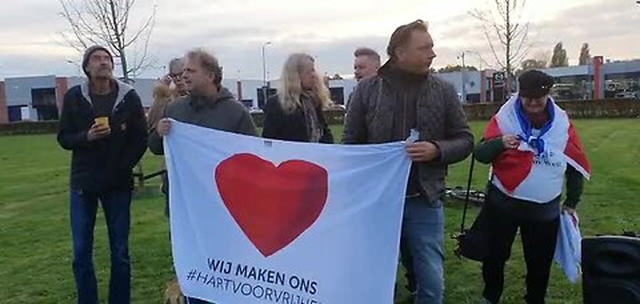 LIEFDE ❤️ VRIJHEID ❤️ VOOR BART VAN WELL BIJ DE GEVANGENIS PI ZUTPHEN 05-11-2022