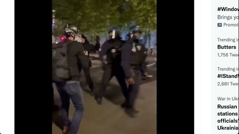 只應該在成功的同時慶祝民主，失敗是沒有什麼值得慶祝