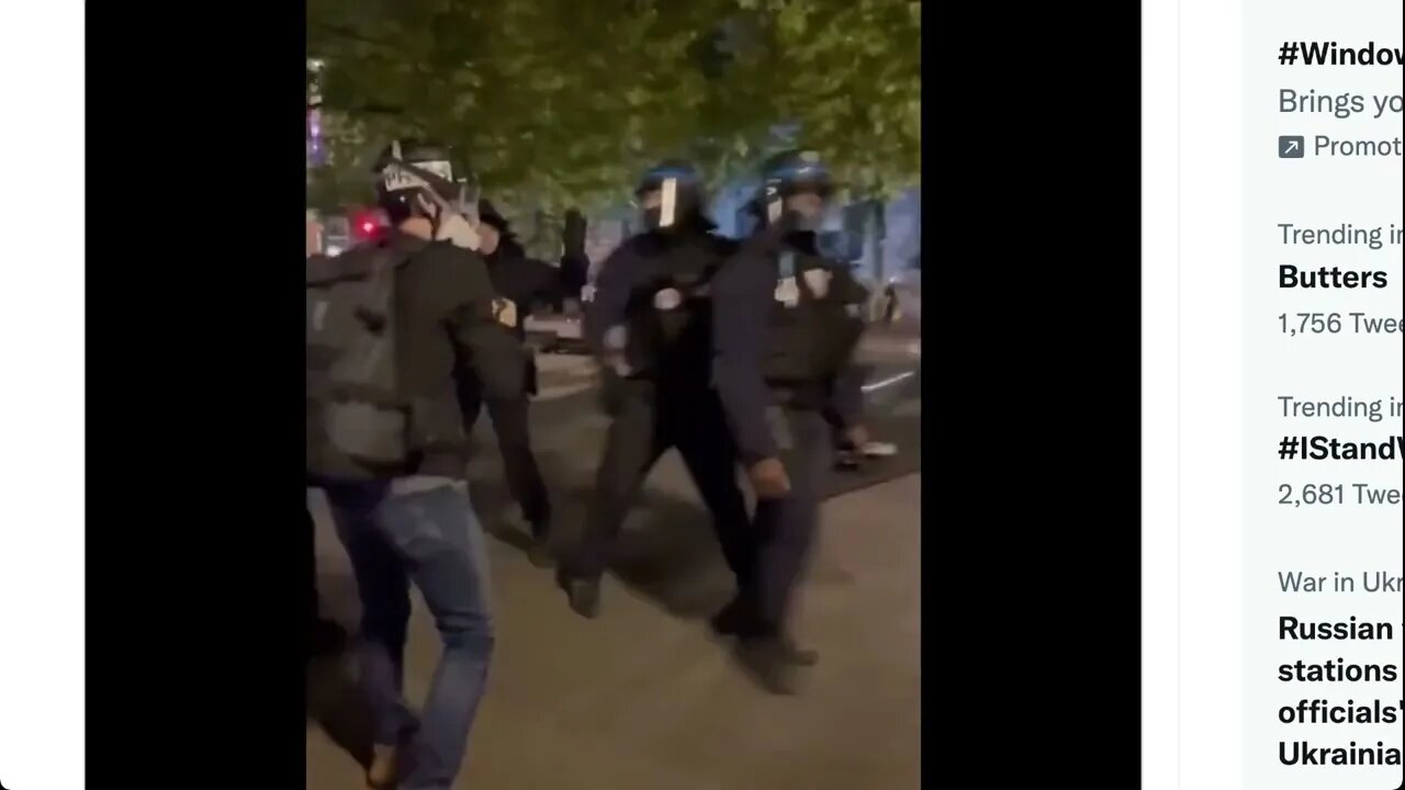 只應該在成功的同時慶祝民主，失敗是沒有什麼值得慶祝