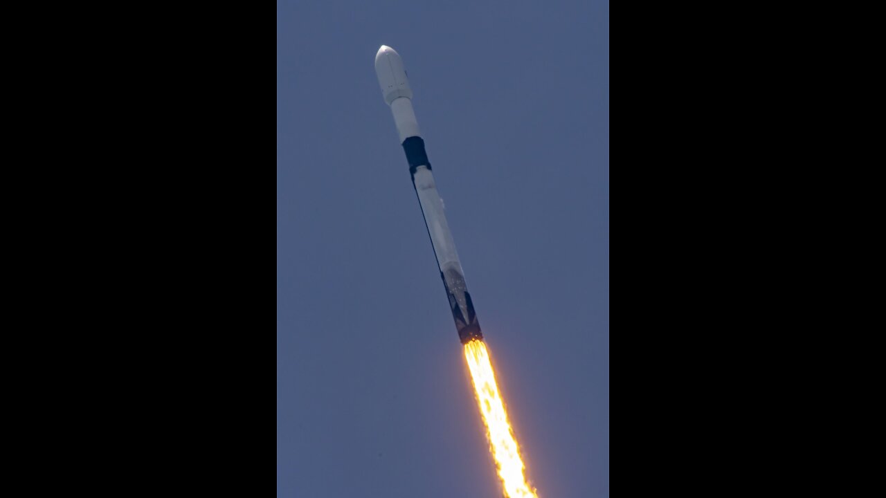 SpaceX Transporter-2 launch and Falcon9 first stage landing on LZ-1 View from Jetty Park in Florida