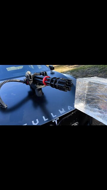 Plaid Tesla Minigun vs Ballistic Gel #Shorts
