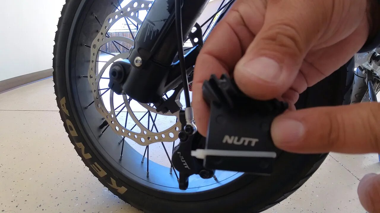 CS20 (Alibaba e-bike) Nutt front brake pad replacement