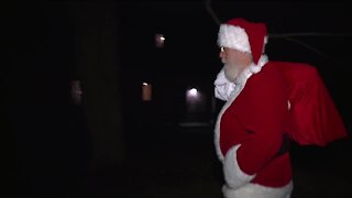 Door Stop Santa: Cleveland company in high demand for safe Santa visits