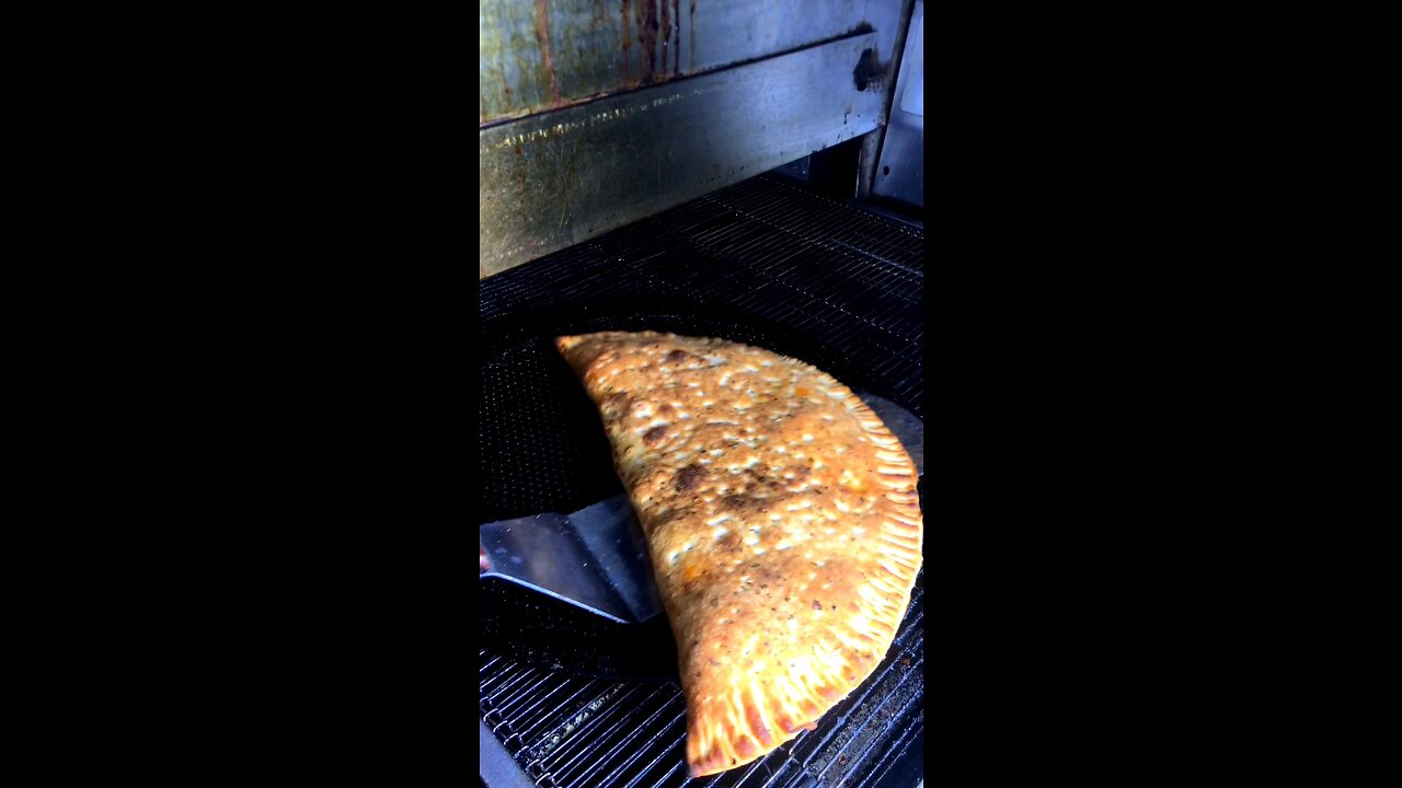 CALZONE