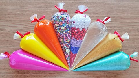 Making Crunchy Slime with Piping Bags #163