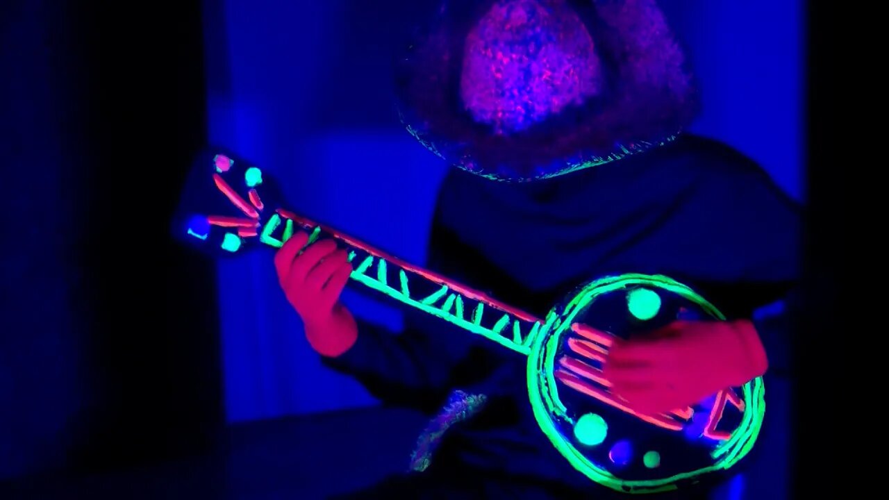 ImmanueLights Performing In Blacklight Theatre - April 26, 2022 - Micah Quinn