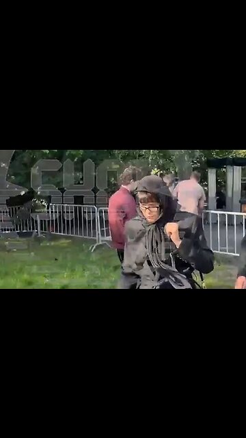 Na pohřbu Jevgenije Prigožina byla zaregistrována i manželka jednoho z dvojníků!