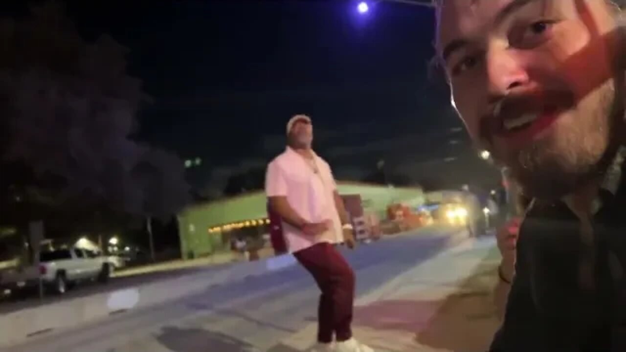 Donut Operator got a Dinner and Movie watching a Citizen acting super classy to a police officer