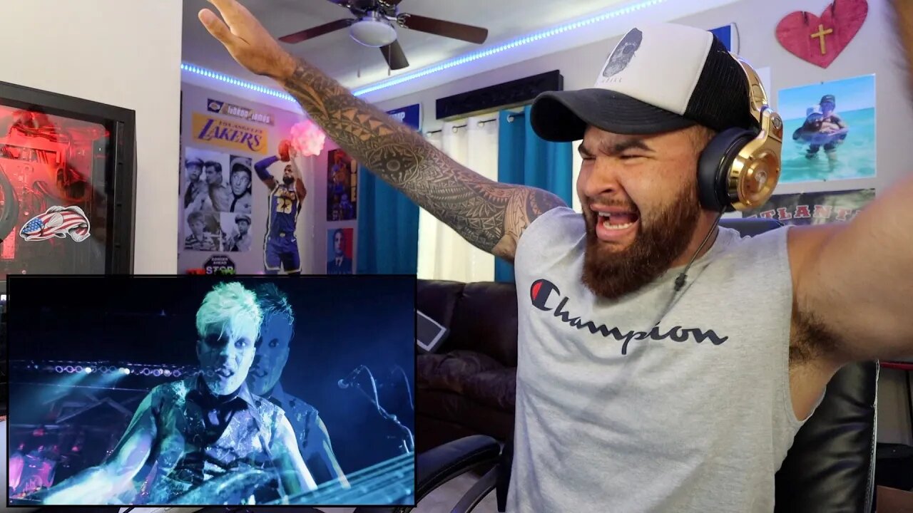 MOTIONLESS IN WHITE - UNDEAD AHEAD 2 (Live) REACTION!!!