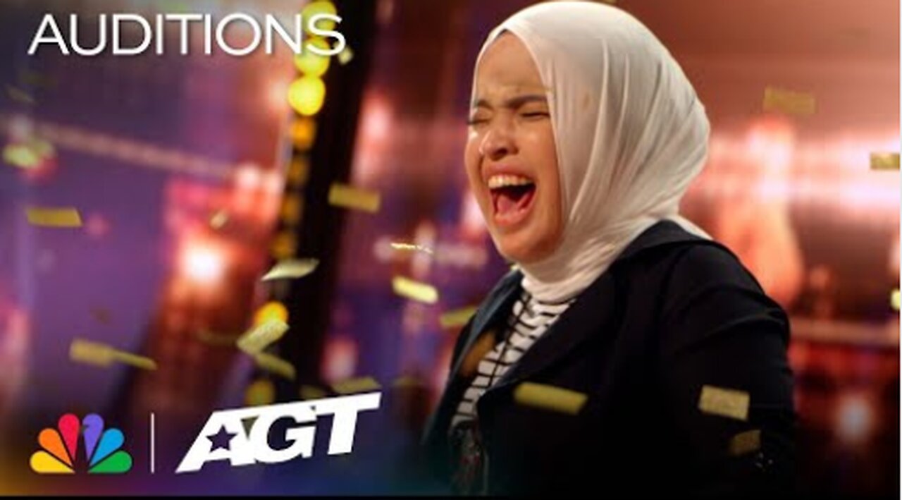 Golden Buzzer: Putri Ariani receives the GOLDEN BUZZER from Simon Cowell | Auditions | AGT 2023