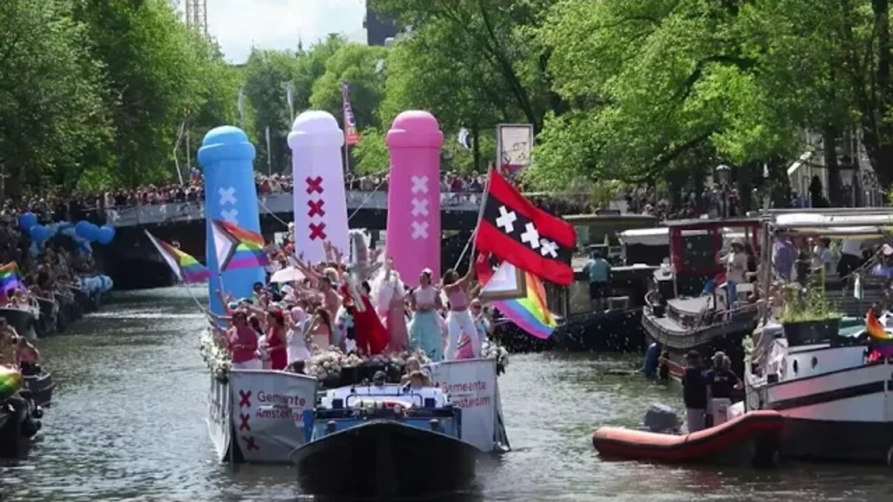 Gay Pride... Canal parade.. Pride Amsterdam 2022