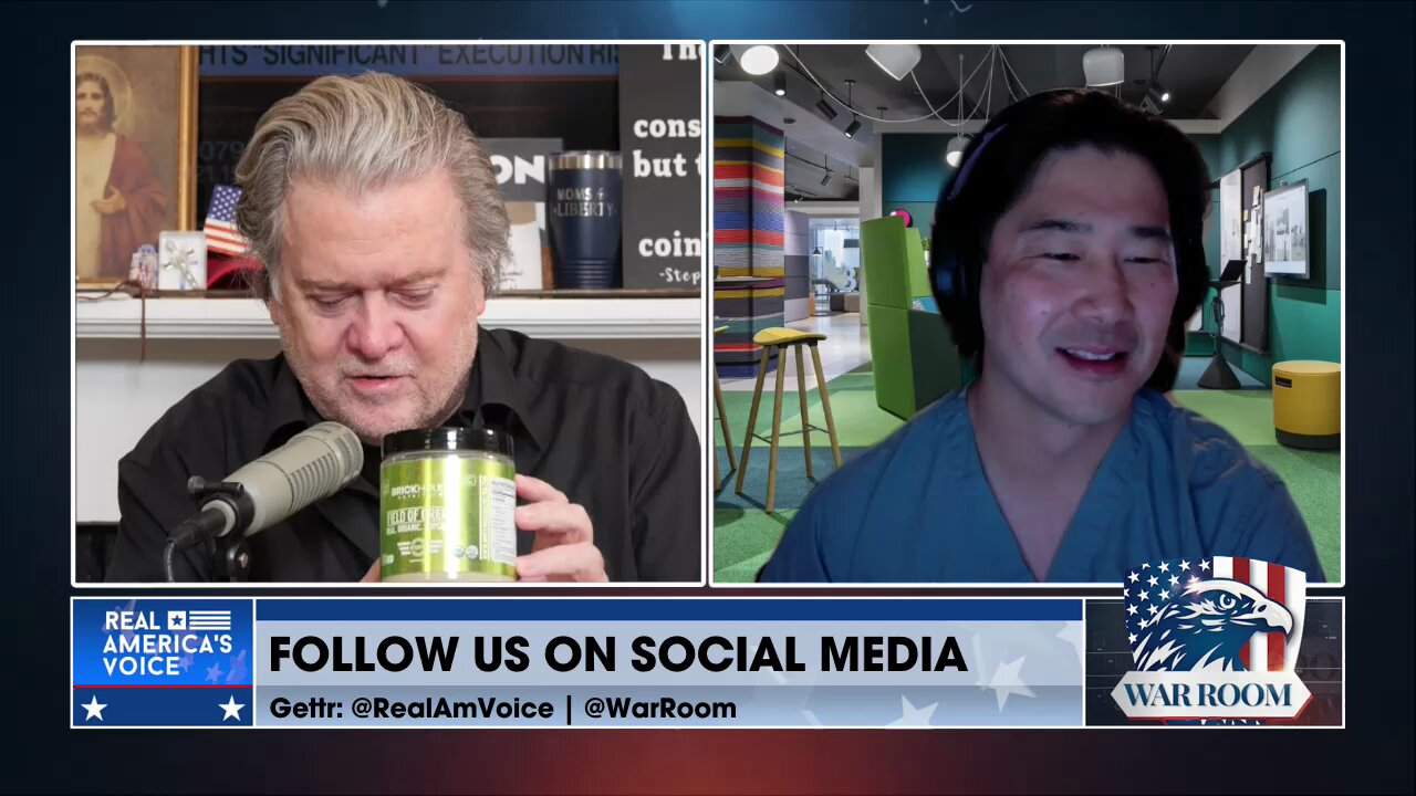 Steve Bannon Uses ‘Field Of Greens’ Supplement For ‘Jolt’ Of Energy, Focus.