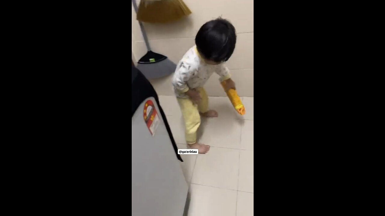 Funny Videos| Cute kid | Like Share And Follow for more 😝😂😂