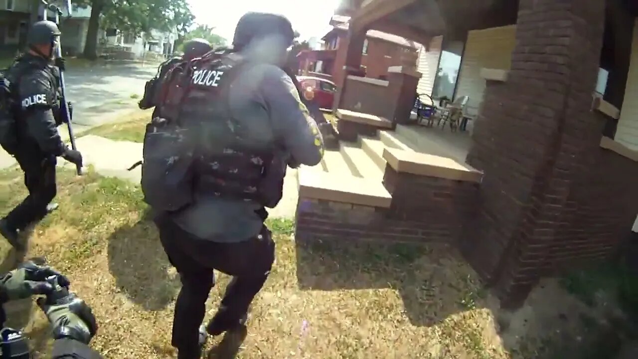 City attorneys office releases helmet cam video evidence of 2012 SWAT raid😮