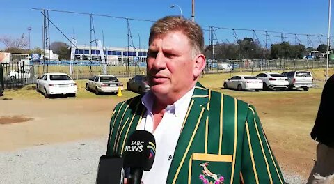 UPDATE 1 - Springbok heroes turn out for James Small funeral (9v2)