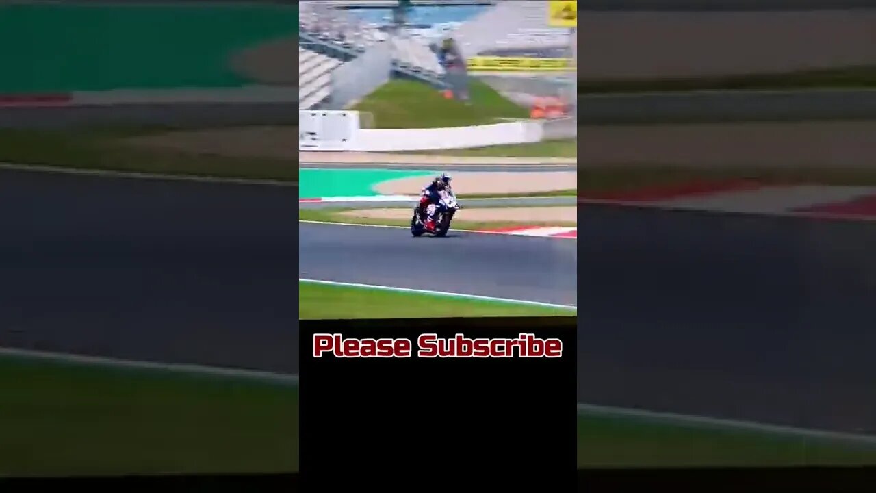 World Superbike, Toprak massive save!