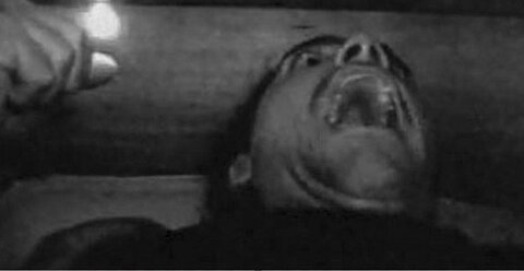 O QUE EU TO FAZENDO AQUI?