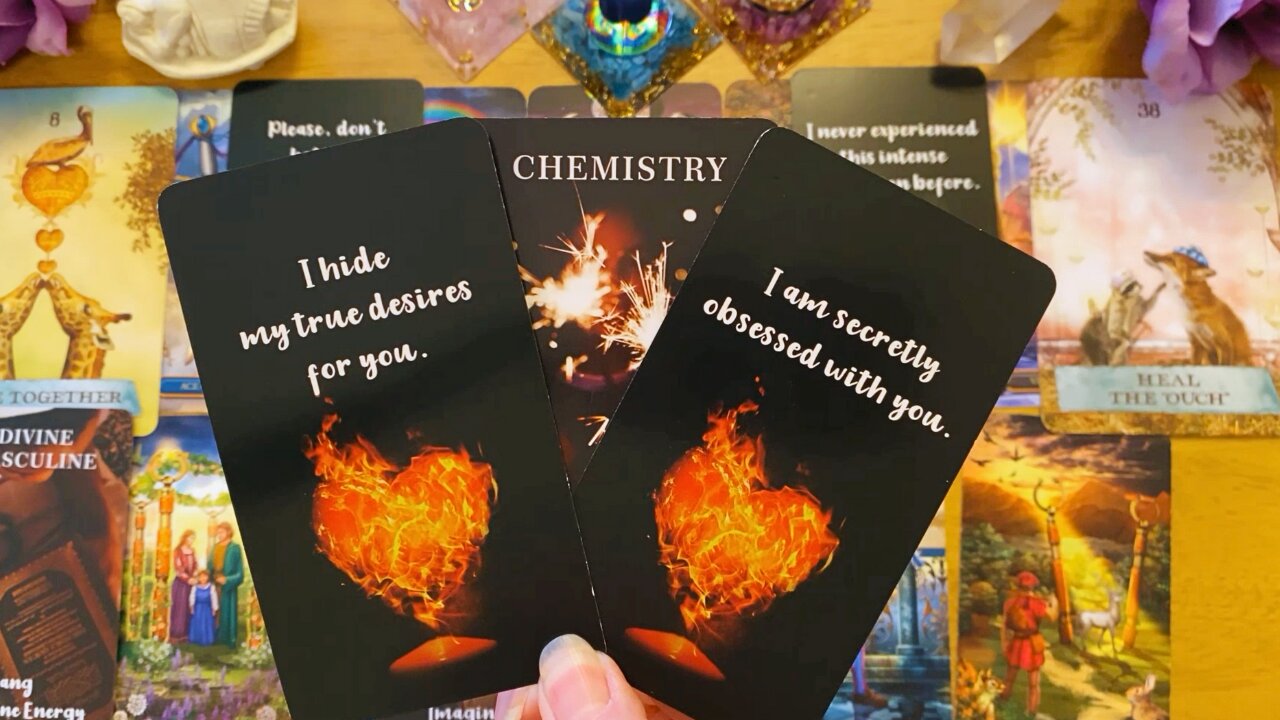 OMG! SOMEONE IS SECRETLY OBSESSED WITH YOU! ❤️‍🔥 COLLECTIVE (LOVE TAROT READING) 🔥