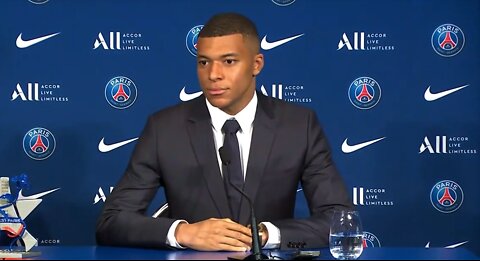Mbappé aseguró que quiere vivir y envejecer en Francia tras renovar con el París Saint Germain