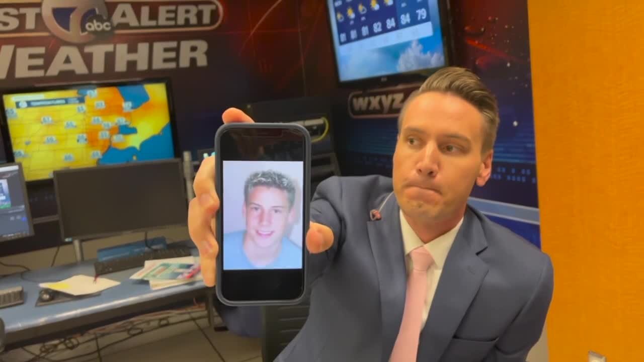 Kevin Jeanes shows off frosted tips in old school photos; gives helpful advice: