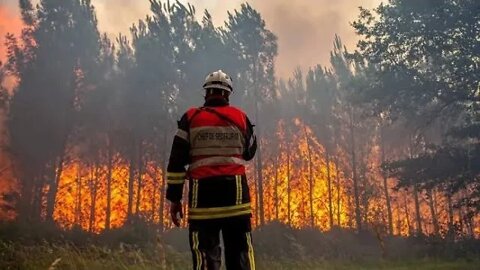 Fires have broken out across the UK during record-breaking heatwave #shorts #fire #weather #heatwave