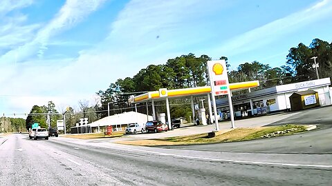 Driving North on US Highway 17 (Windsor Area) - North Carolina