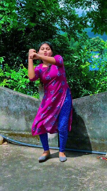 Gulabi Sharara _ new hindi dance